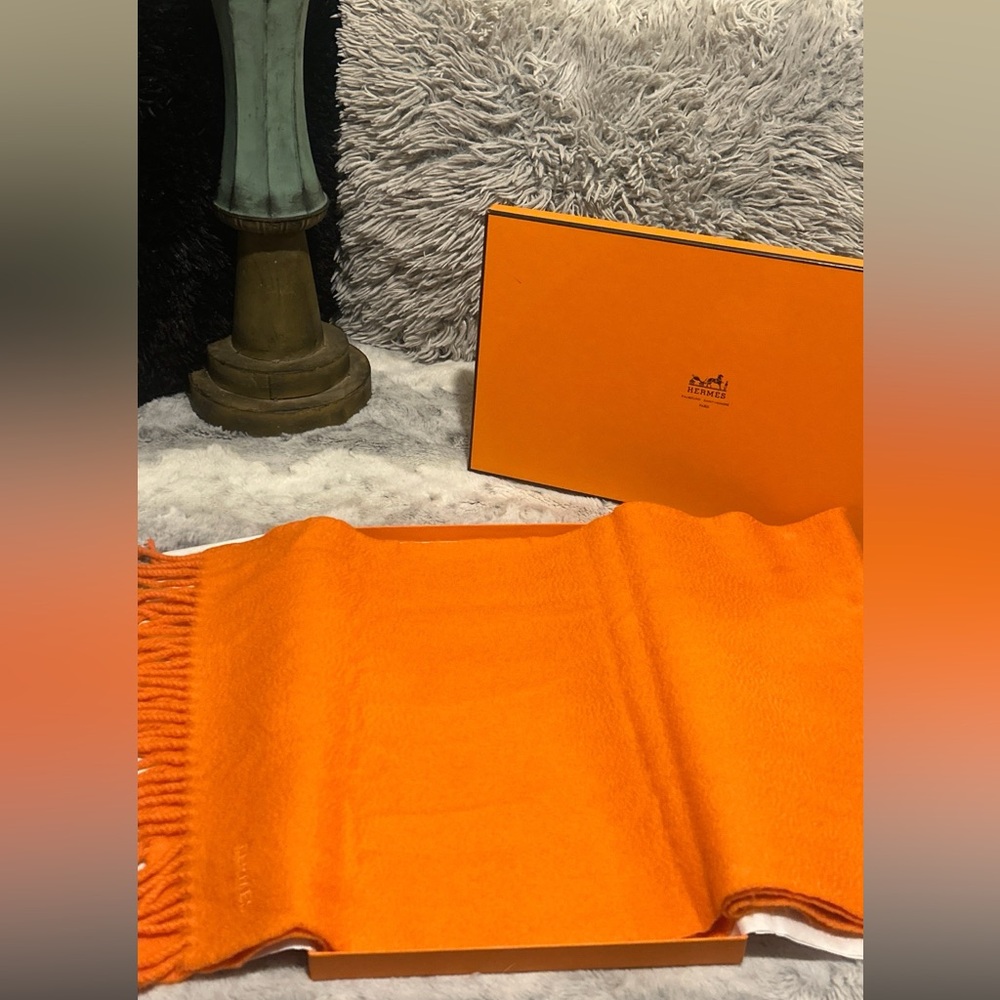 Hermes Cashmere Scarf - Orange (Origin - Scotland) - Picture 2 of 7